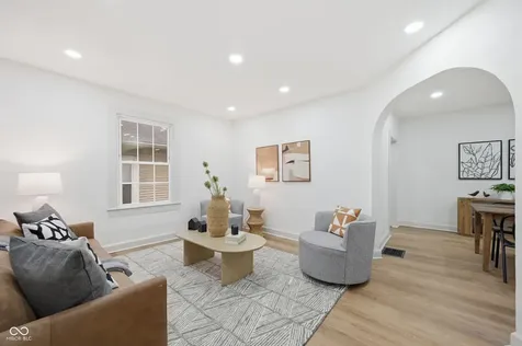 106 S 3rd Avenue Beech Grove IN 46107