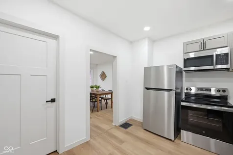 106 S 3rd Avenue Beech Grove IN 46107