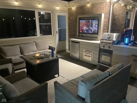 8612 Lockwood Place Indianapolis IN 46217