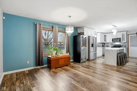 8612 Lockwood Place Indianapolis IN 46217