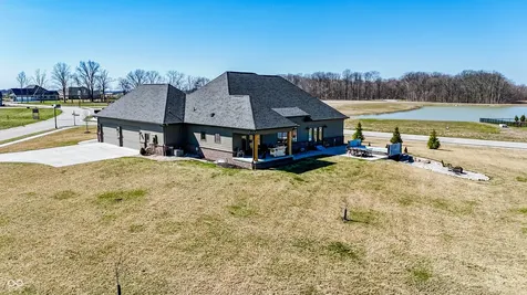 4264 Chapel Hill Court Bargersville IN 46106