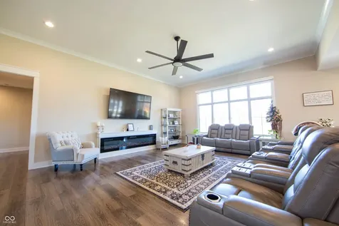4264 Chapel Hill Court Bargersville IN 46106