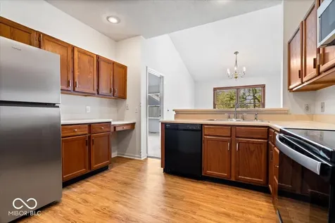 8808 Stirrup Court Indianapolis IN 46256