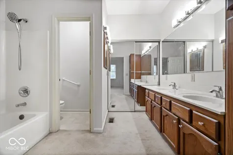 8808 Stirrup Court Indianapolis IN 46256