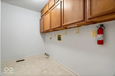 8808 Stirrup Court Indianapolis IN 46256