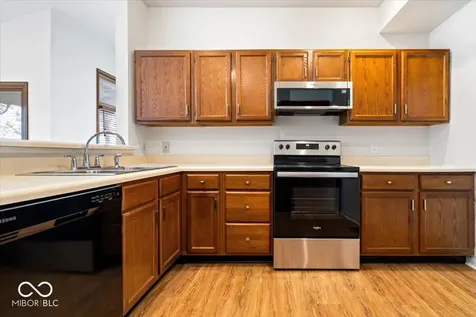 8808 Stirrup Court Indianapolis IN 46256