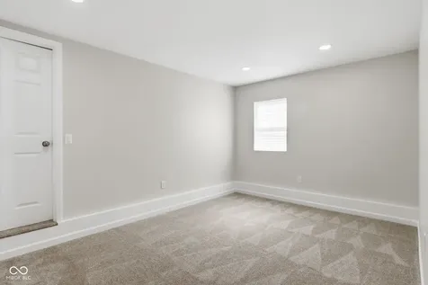 4315 E 42nd Street E Indianapolis IN 46226