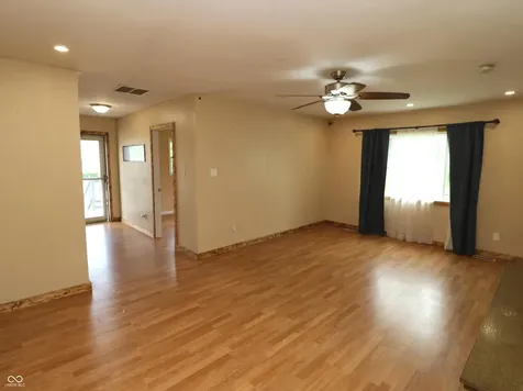 907 Cottage Avenue Crawfordsville IN 47933