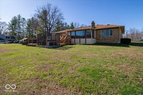 1647 S Plateau Circle Martinsville IN 46151