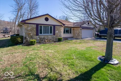 1647 S Plateau Circle Martinsville IN 46151