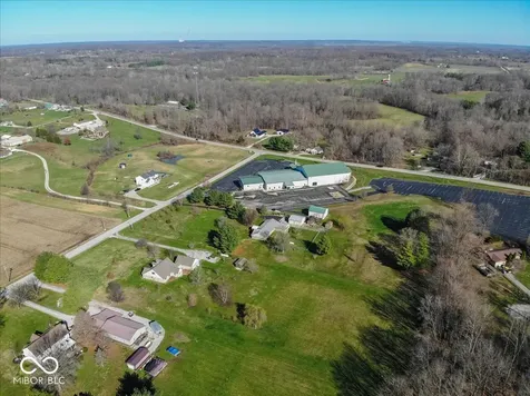 1647 S Plateau Circle Martinsville IN 46151