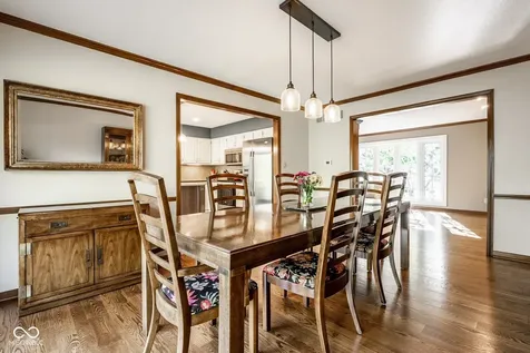 12222 Castle Court Carmel IN 46033