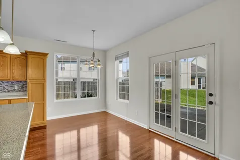 2542 Middle View Drive Columbus IN 47201
