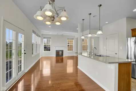2542 Middle View Drive Columbus IN 47201