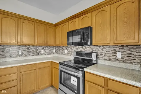 2542 Middle View Drive Columbus IN 47201