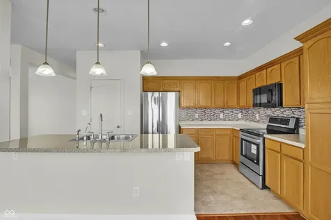 2542 Middle View Drive Columbus IN 47201