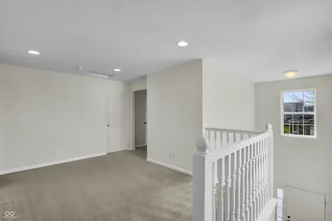 2542 Middle View Drive Columbus IN 47201
