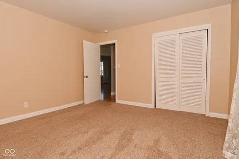 6347 E Breamore Road Indianapolis IN 46220