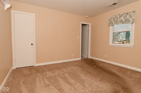 6347 E Breamore Road Indianapolis IN 46220