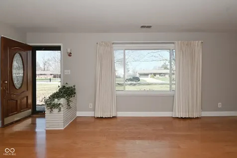 6347 E Breamore Road Indianapolis IN 46220