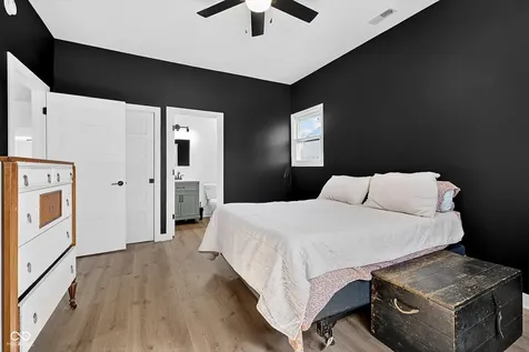 416 W 5th Street W Greenfield IN 46140