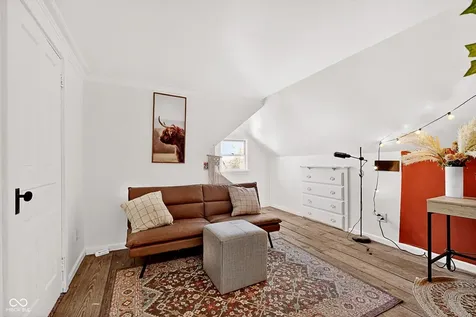 416 W 5th Street W Greenfield IN 46140