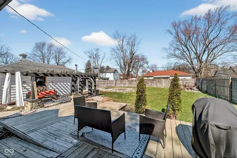 416 W 5th Street W Greenfield IN 46140