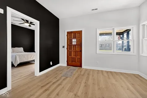 416 W 5th Street W Greenfield IN 46140