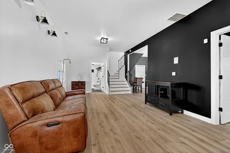 416 W 5th Street W Greenfield IN 46140