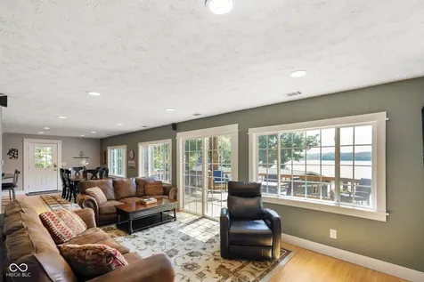 9378 Derrett Road Unionville IN 47468