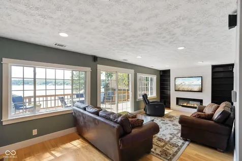 9378 Derrett Road Unionville IN 47468