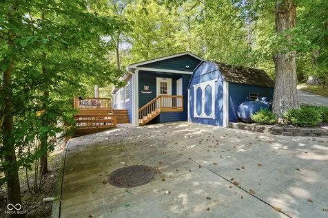 9378 Derrett Road Unionville IN 47468