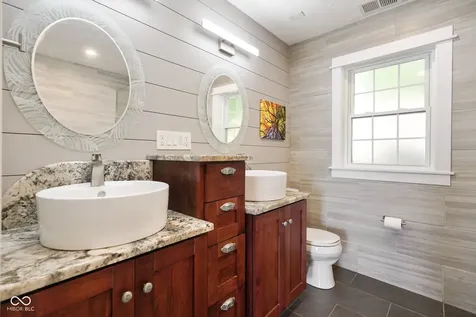 9378 Derrett Road Unionville IN 47468