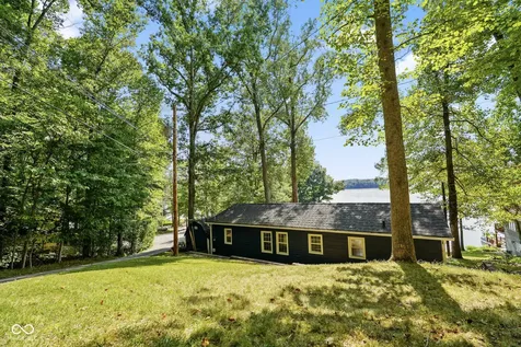 9378 Derrett Road Unionville IN 47468