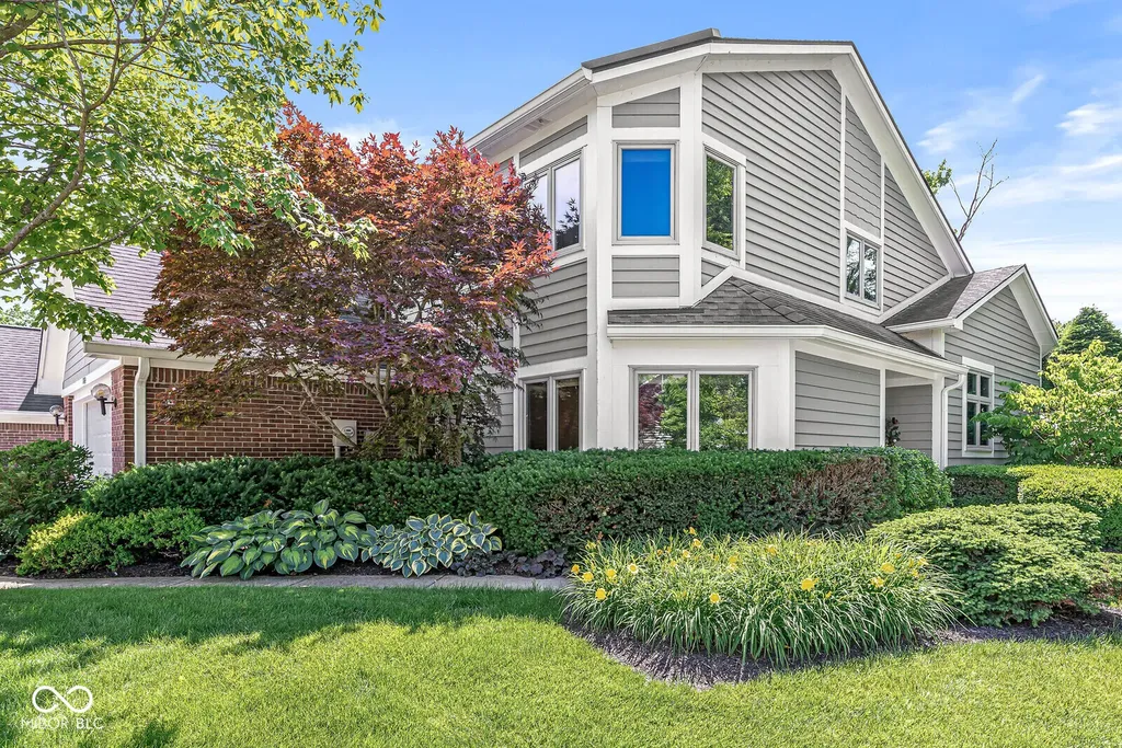 7884 Clearwater Parkway Indianapolis IN 46240