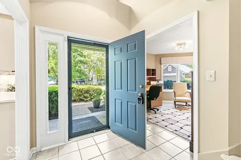 7884 Clearwater Parkway Indianapolis IN 46240