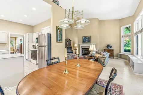 7884 Clearwater Parkway Indianapolis IN 46240