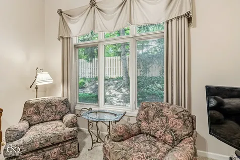 7884 Clearwater Parkway Indianapolis IN 46240