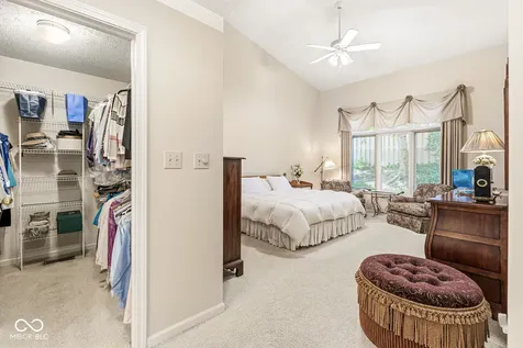 7884 Clearwater Parkway Indianapolis IN 46240