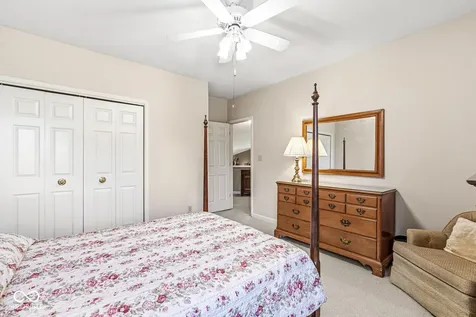 7884 Clearwater Parkway Indianapolis IN 46240