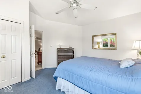 7884 Clearwater Parkway Indianapolis IN 46240