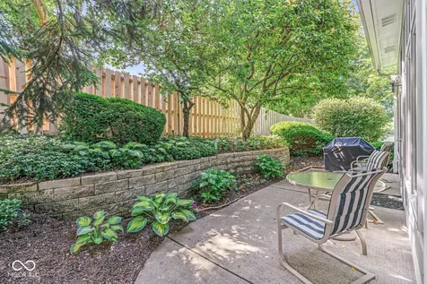 7884 Clearwater Parkway Indianapolis IN 46240
