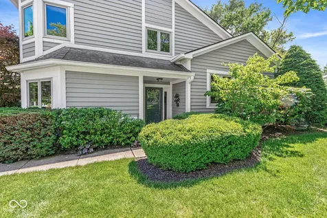 7884 Clearwater Parkway Indianapolis IN 46240