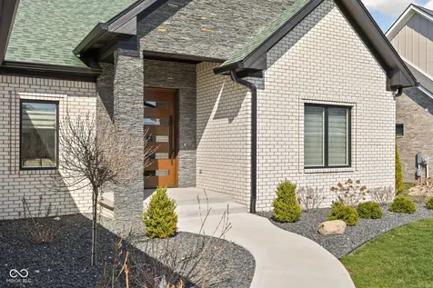 5680 Skylark Drive Greenwood IN 46143