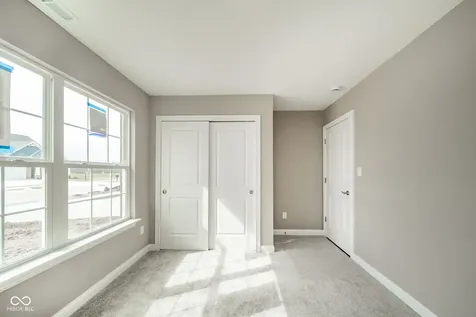 402 Luellen Way New Castle IN 47362