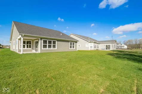 402 Luellen Way New Castle IN 47362