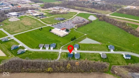 402 Luellen Way New Castle IN 47362