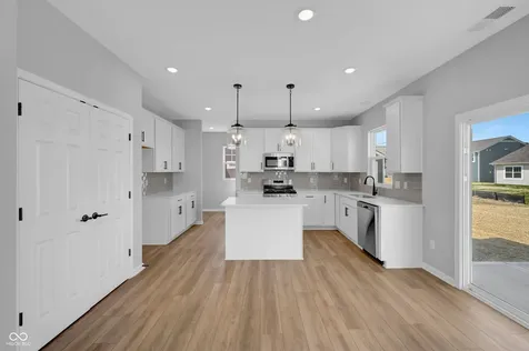 4120 Helm's Mill Drive Mccordsville IN 46055