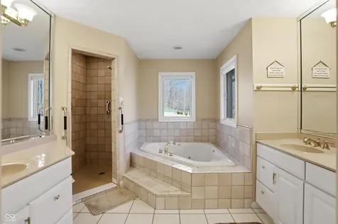 1869 E York Court Martinsville IN 46151