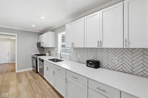 4532 Kingsley Drive Indianapolis IN 46205